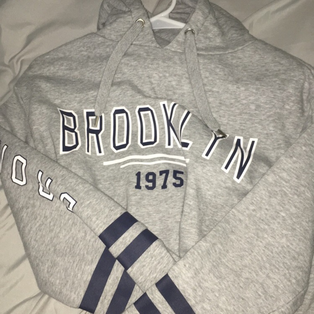 grey hoodie